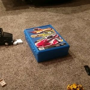 Meet your Posher, Dustin